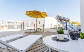 Precioso Ático de diseño, gran Terraza de 35 m2 y de 16 m2 y Garaje en pleno Centro